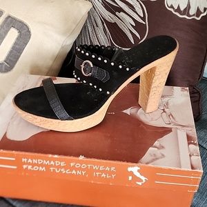 Womens Italian Shoemakers Black Open Toe Suede Heel 8.5
